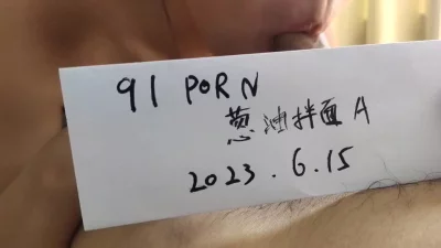 大神探花老王酒店无套暴操内射02年身高1米7的小姐姐一定要把精子射进她逼里深处才满足